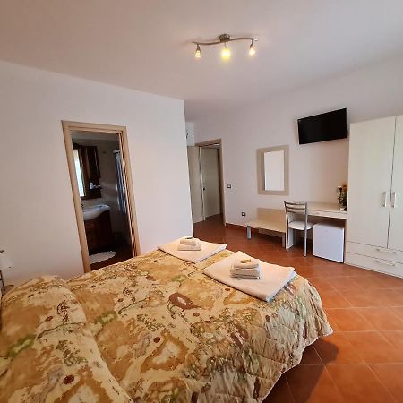 Il Nido Delle Rondini Bed & Breakfast Grottole Dış mekan fotoğraf