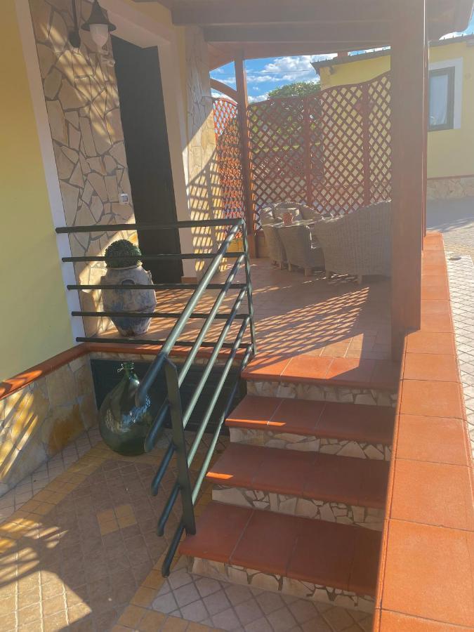 Il Nido Delle Rondini Bed & Breakfast Grottole Dış mekan fotoğraf