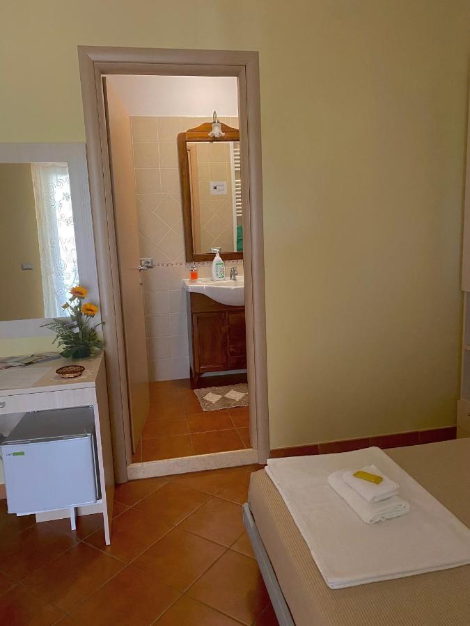Il Nido Delle Rondini Bed & Breakfast Grottole Dış mekan fotoğraf