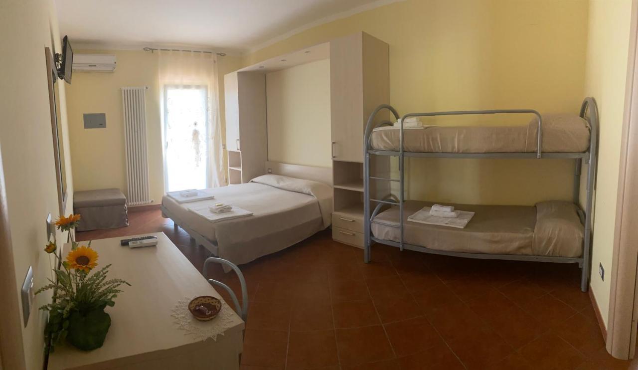 Il Nido Delle Rondini Bed & Breakfast Grottole Dış mekan fotoğraf