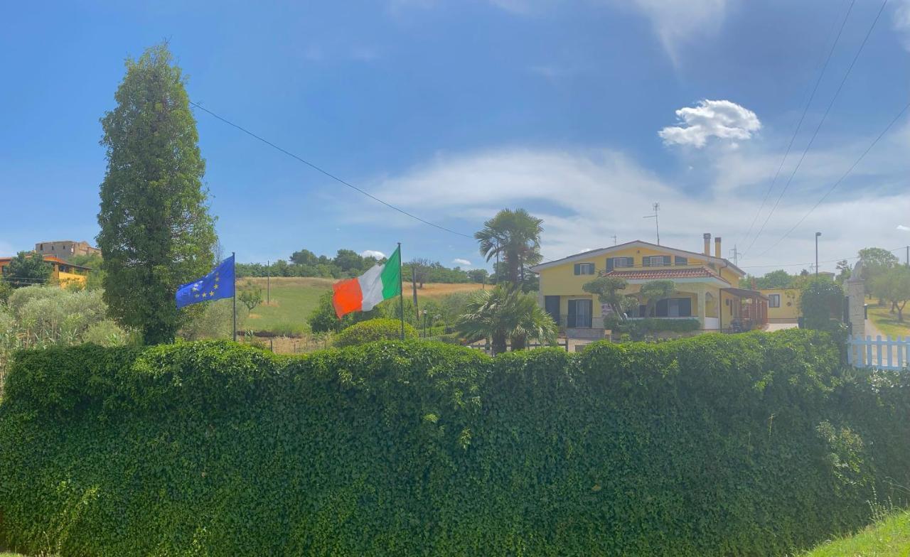 Il Nido Delle Rondini Bed & Breakfast Grottole Dış mekan fotoğraf