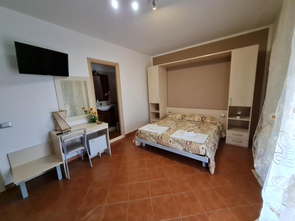 Il Nido Delle Rondini Bed & Breakfast Grottole Dış mekan fotoğraf