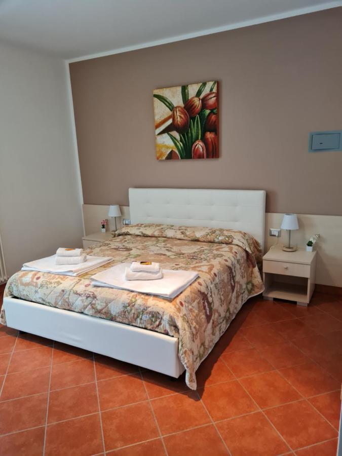 Il Nido Delle Rondini Bed & Breakfast Grottole Dış mekan fotoğraf