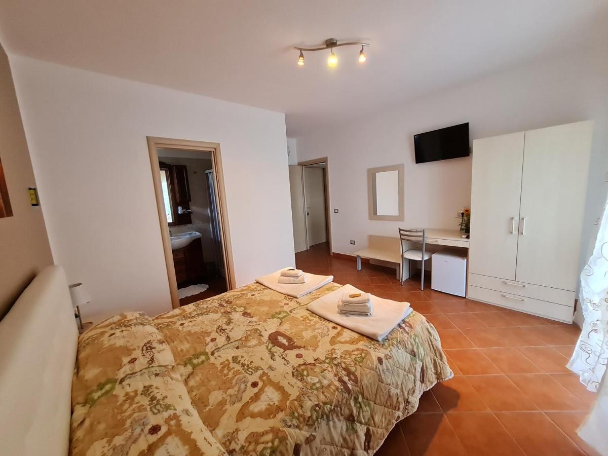 Il Nido Delle Rondini Bed & Breakfast Grottole Dış mekan fotoğraf