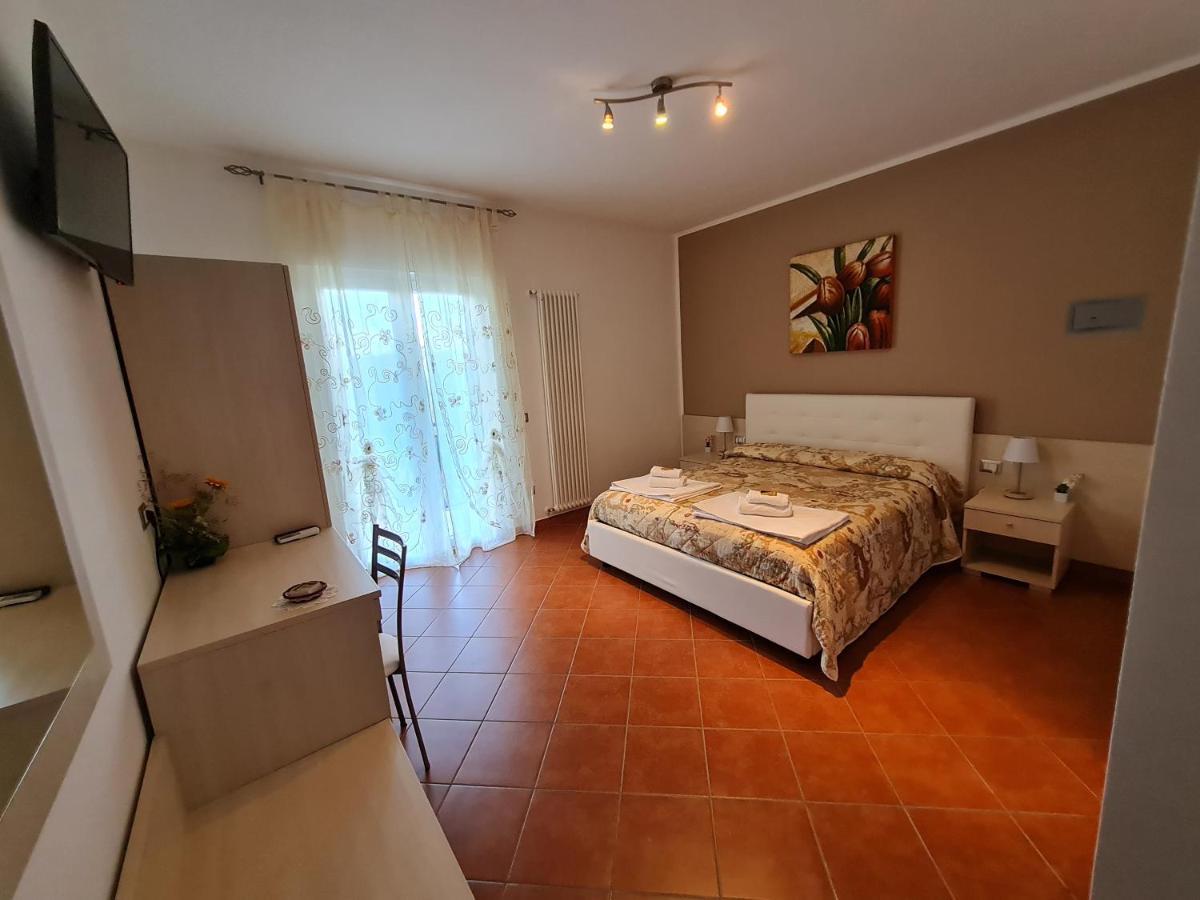 Il Nido Delle Rondini Bed & Breakfast Grottole Dış mekan fotoğraf